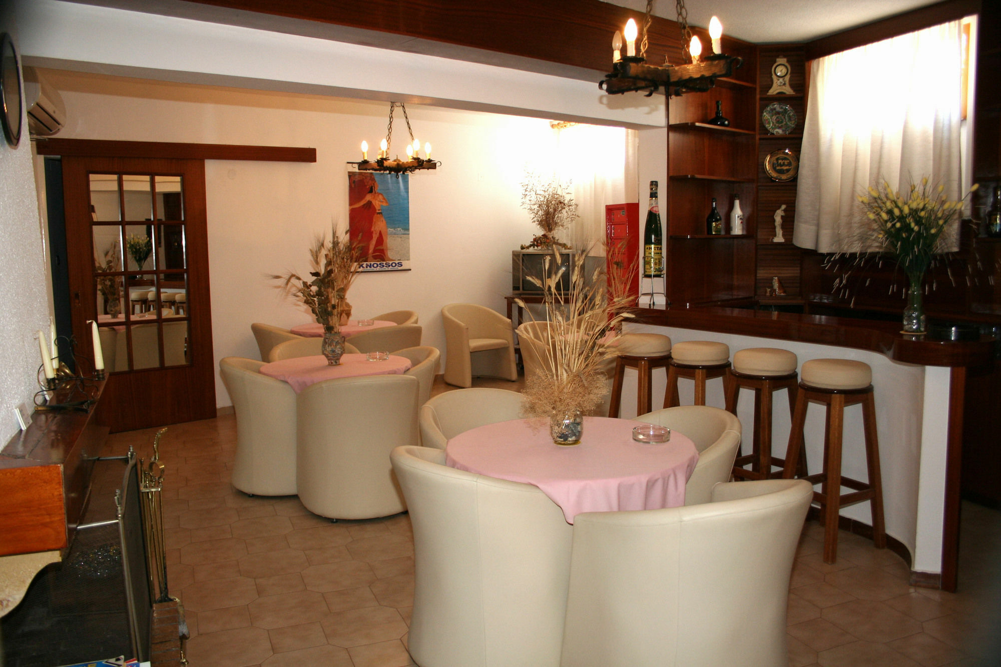 Lovely Holidays Hotel Херсониссос Экстерьер фото